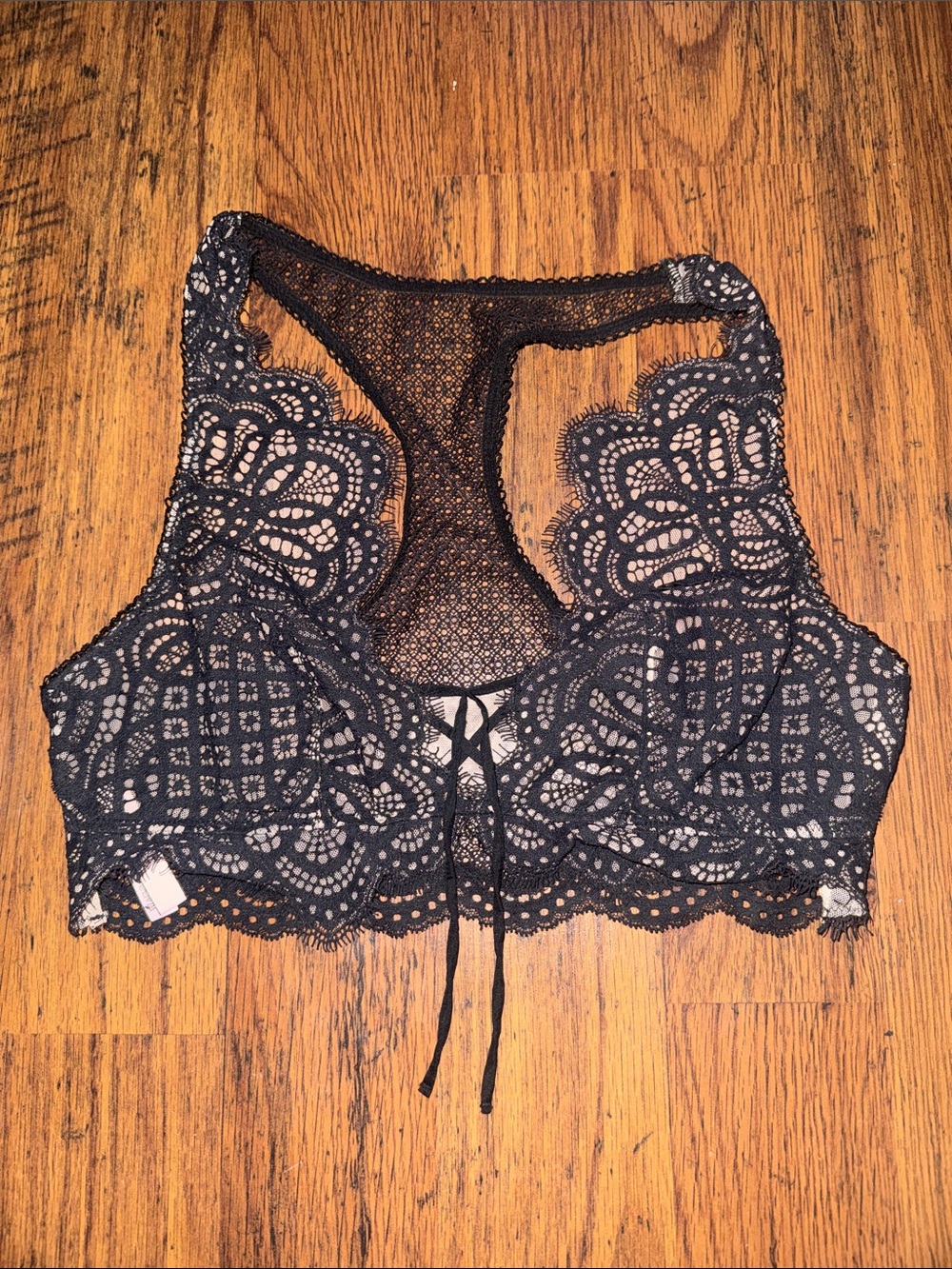 Victoria's Secret Black Lace Racerback Bralette 29.T